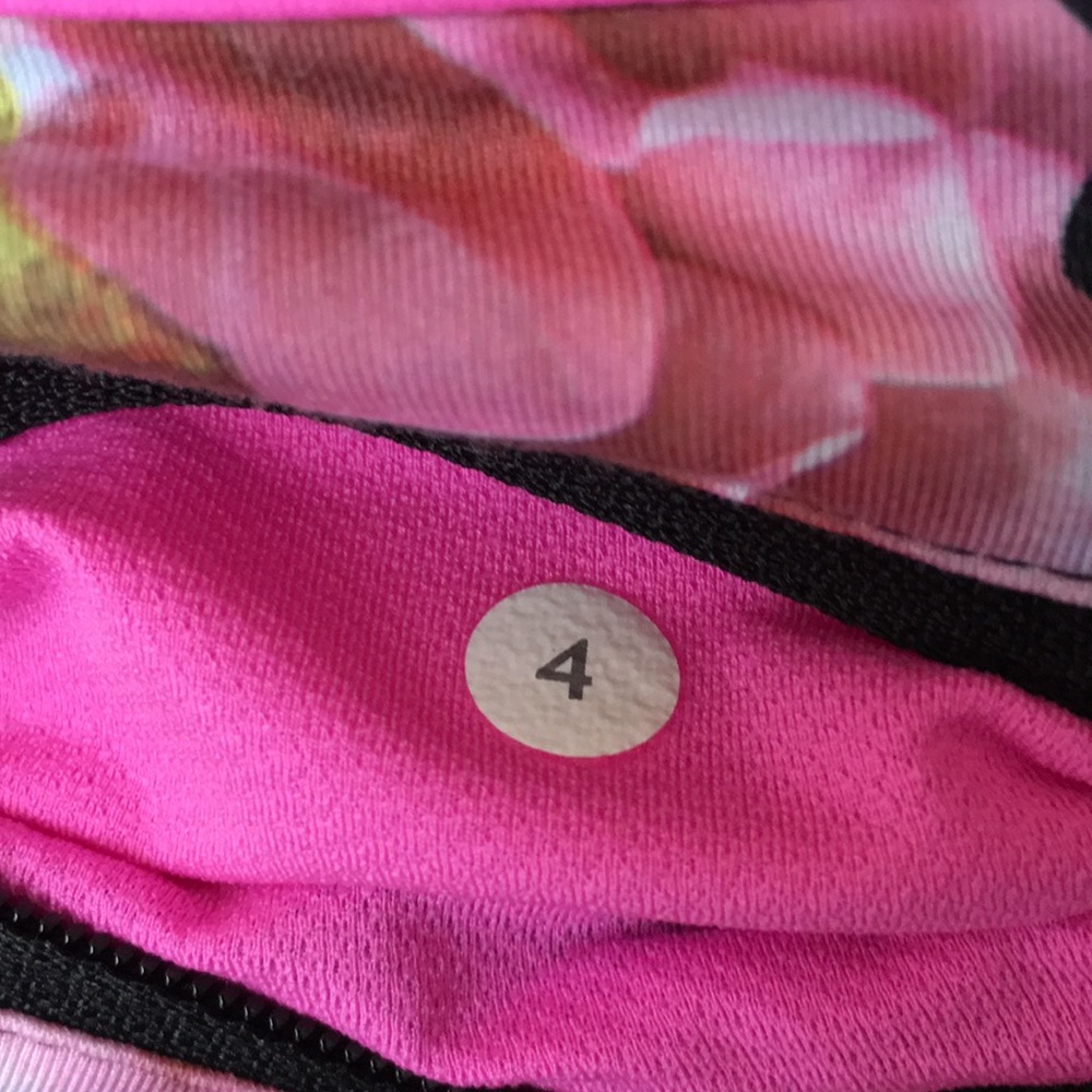 Lululemon Capri leggins - Picture 5 of 7